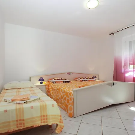 Apartment Fuer 6 Personen Ca 70 Qm In Pula, Istrien Istrische Riviera
