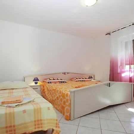 Apartment Fuer 6 Personen Ca 70 Qm In Pula, Istrien Istrische Riviera