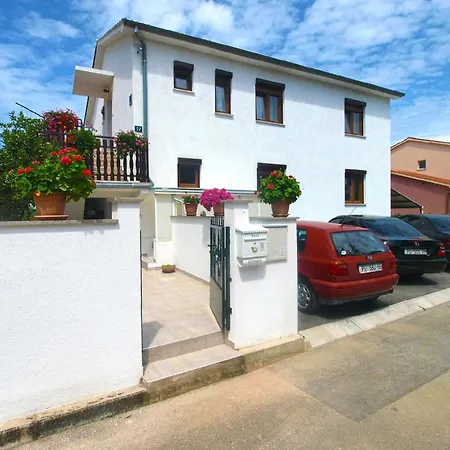 Fuer 6 Personen Ca 70 Qm In Pula, Istrien Istrische Riviera Apartment *
